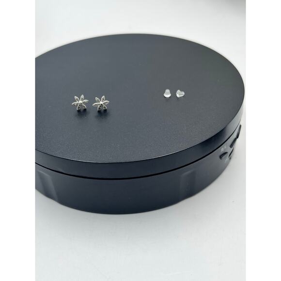 14k White Gold Diamond Vintage Flower Petal Design Stud Earrings - Picture 3 of 9